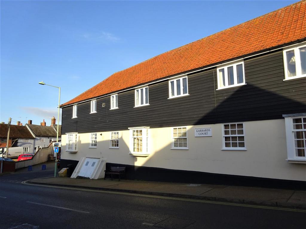 Garrards Court, Framlingham 1 bed flat £675 pcm (£156 pw)