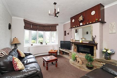 4 bedroom semi-detached house for sale - Lorraine Road, Timperley