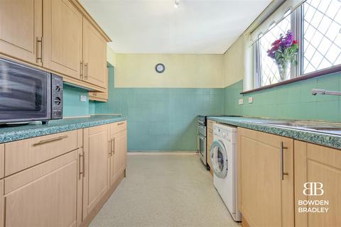 63 Tufter Road, Chigwell, IG7 4EB
