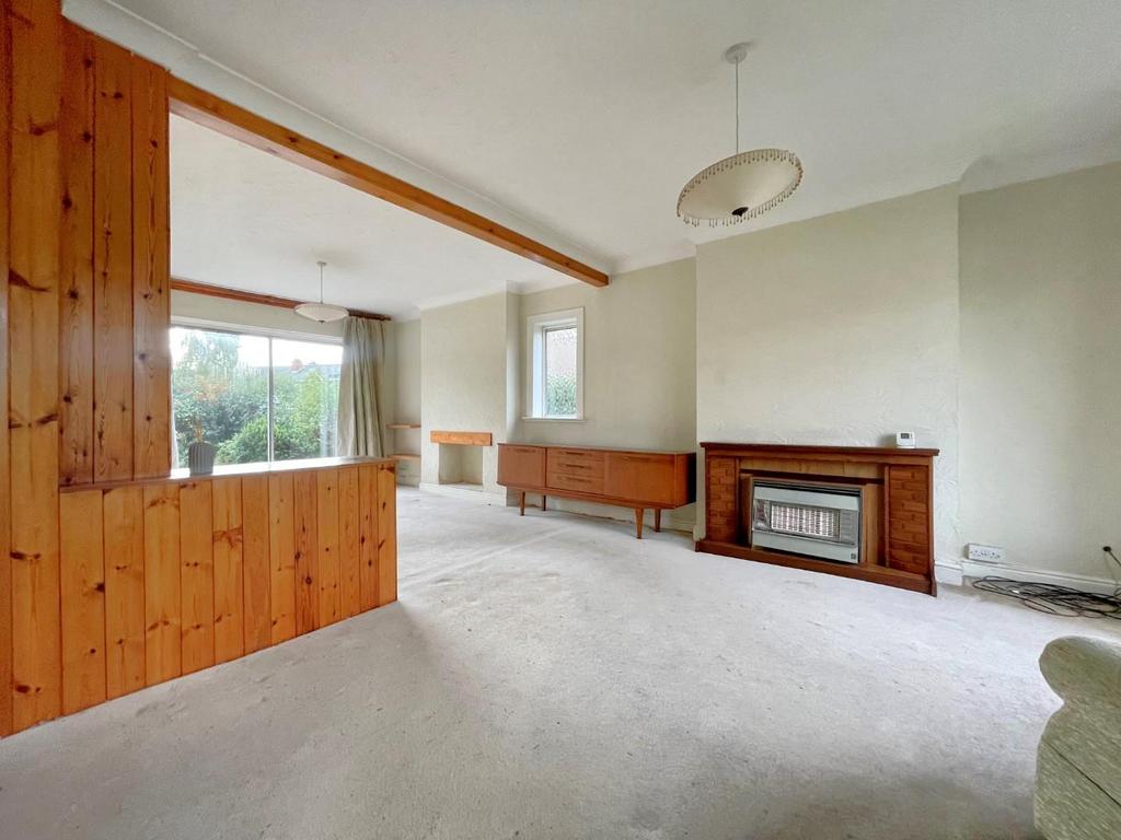 Dawson Road, Coventry CV3 3 bed end of terrace house for sale £200,000
