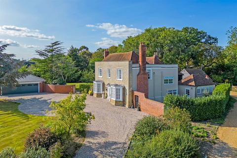 6 bedroom detached house for sale, Spital Road, Maldon