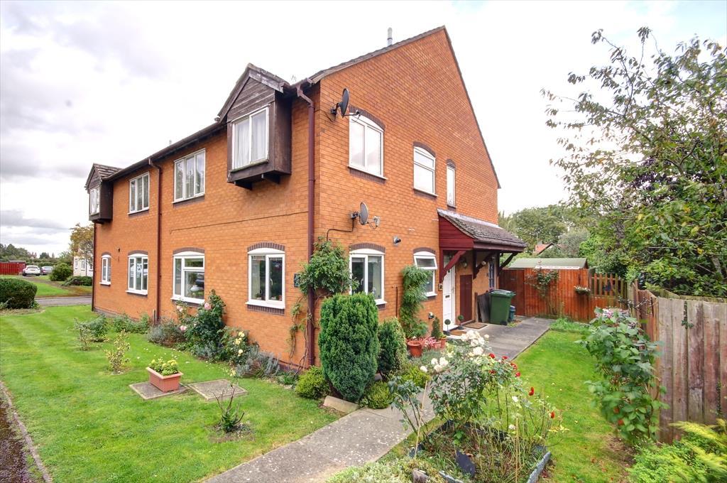 Tithe Court, Middle Littleton, Evesham 2 bed for sale £125,000