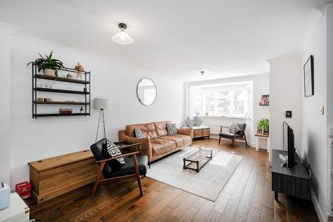 140 Elmcroft Avenue, London, E11 2DB