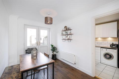 140 Elmcroft Avenue, London, E11 2DB