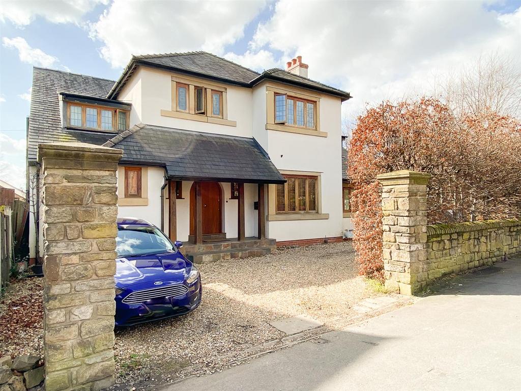 Dialstone Lane, Offerton, Stockport 7 bed detached house for sale £800,000