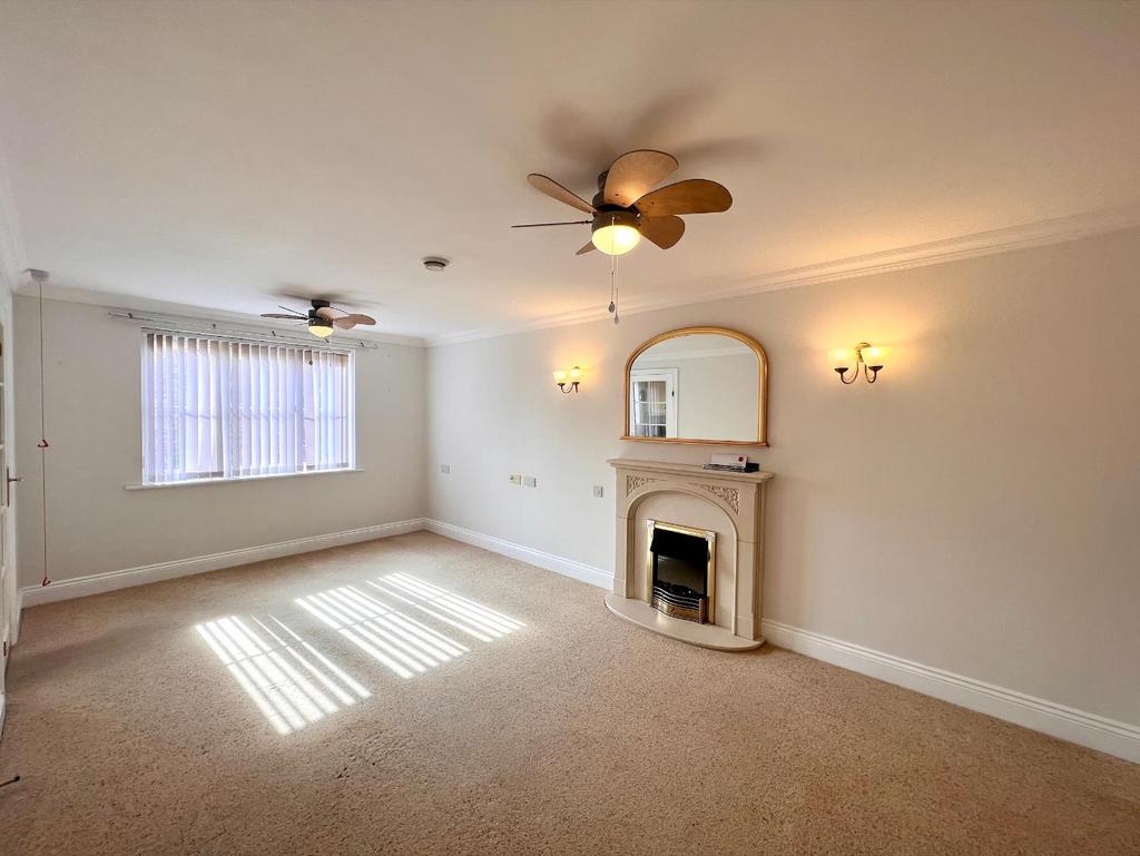 Hoppers Hill, Olney, Buckinghamshire... 1 bed apartment £795 pcm (£
