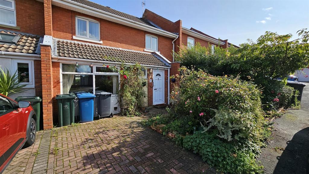 The Paddock, Bingham 4 bed terraced house for sale £235,000