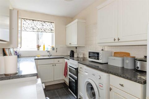 2 bedroom flat for sale, Southdown Road, Shoreham-By-Sea