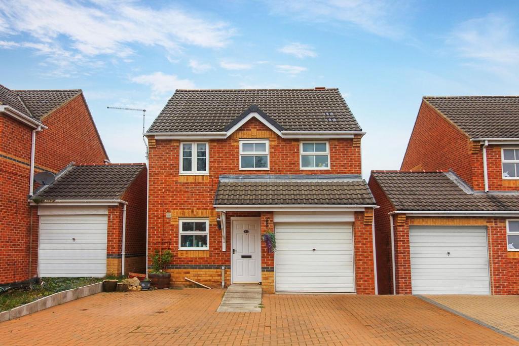 Kilburn Gardens, Percy Main, North Shields 3 bed detached house for