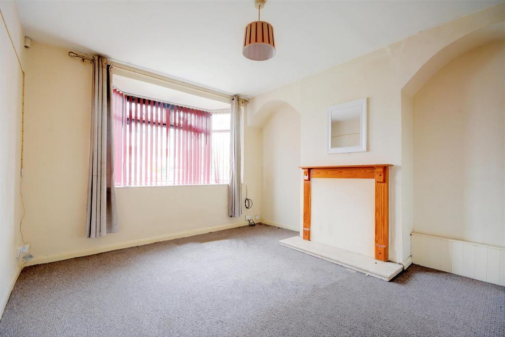 Elstree Drive, Nottingham 3 bed semidetached house for sale £215,000