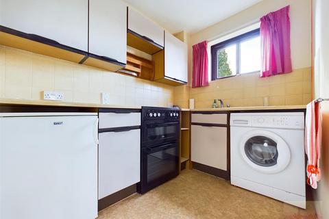 1 bedroom retirement property for sale - Hartington Close, Harrow