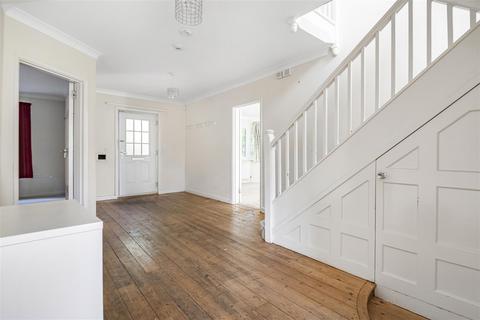 4 bedroom detached house for sale, London Road, Reading