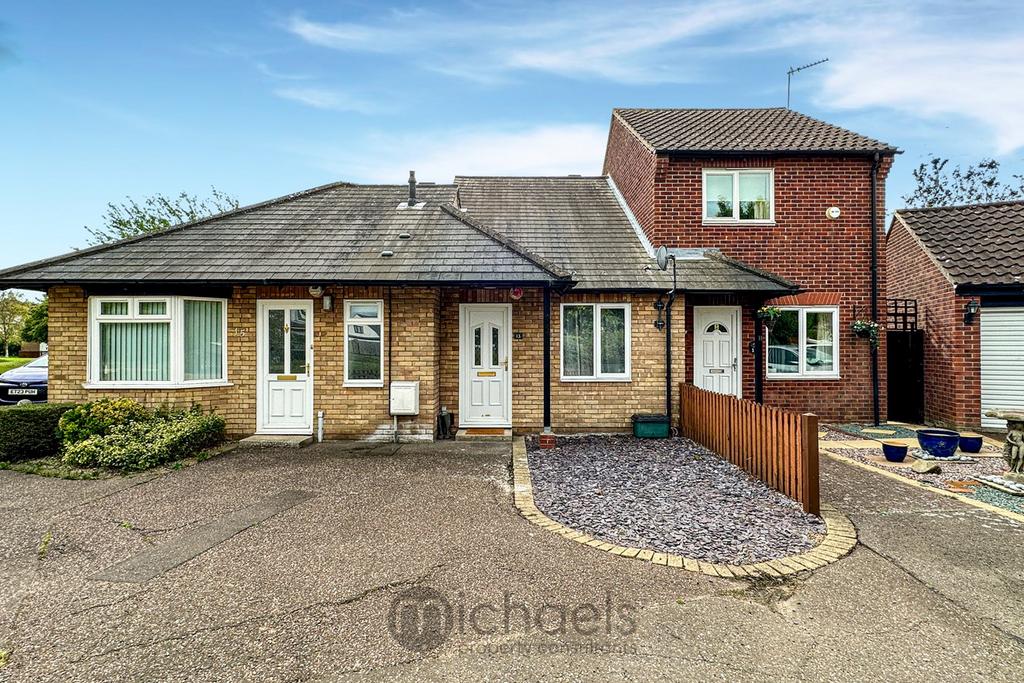 Dale Close, Stanway, Colchester, CO3 1 bed terraced bungalow £200,000