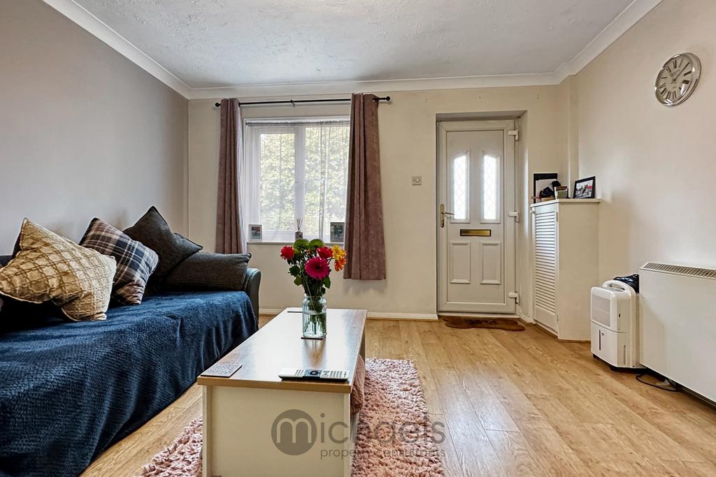 Dale Close, Stanway, Colchester, CO3 1 bed terraced bungalow £200,000