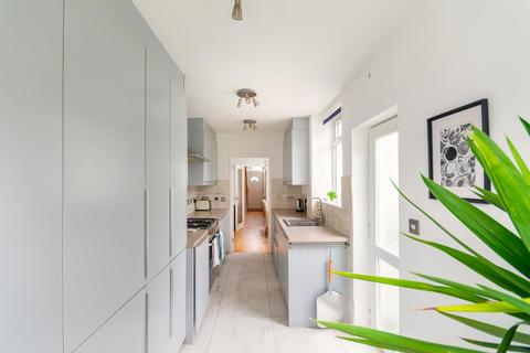 12 Paultow Road, Bristol, BS3 4PS