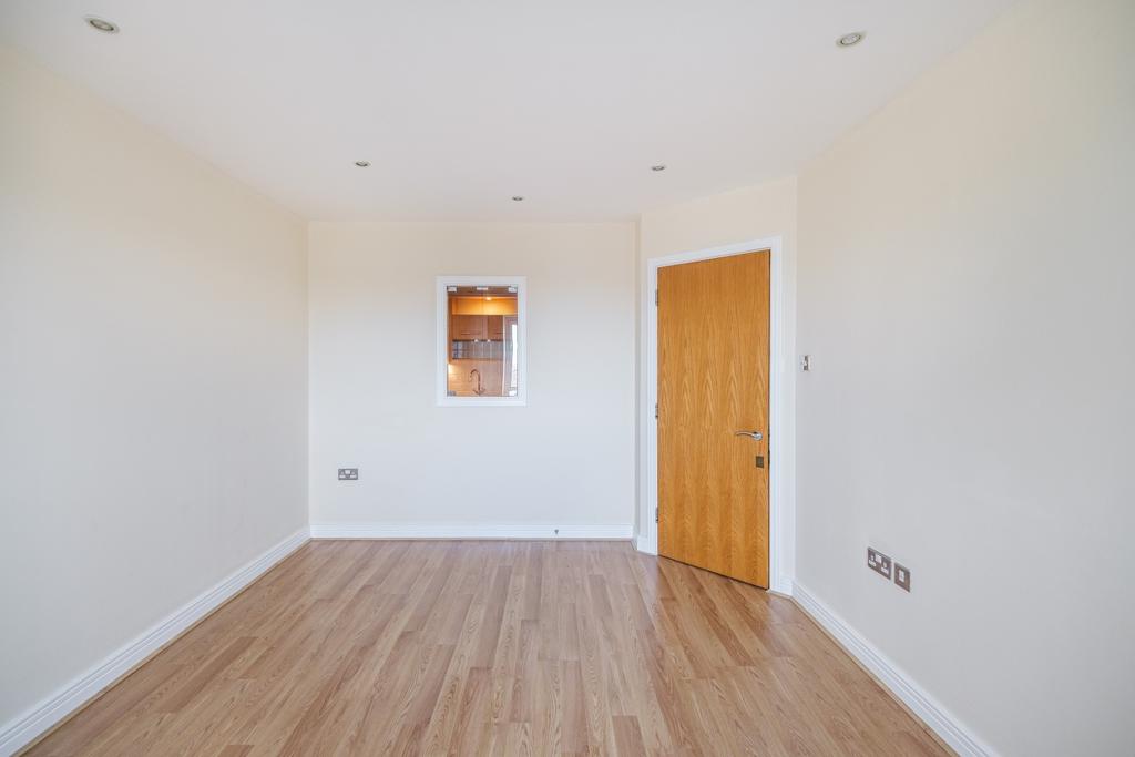 Central House, 3266 High Street, London, E15 1 bed flat for sale £