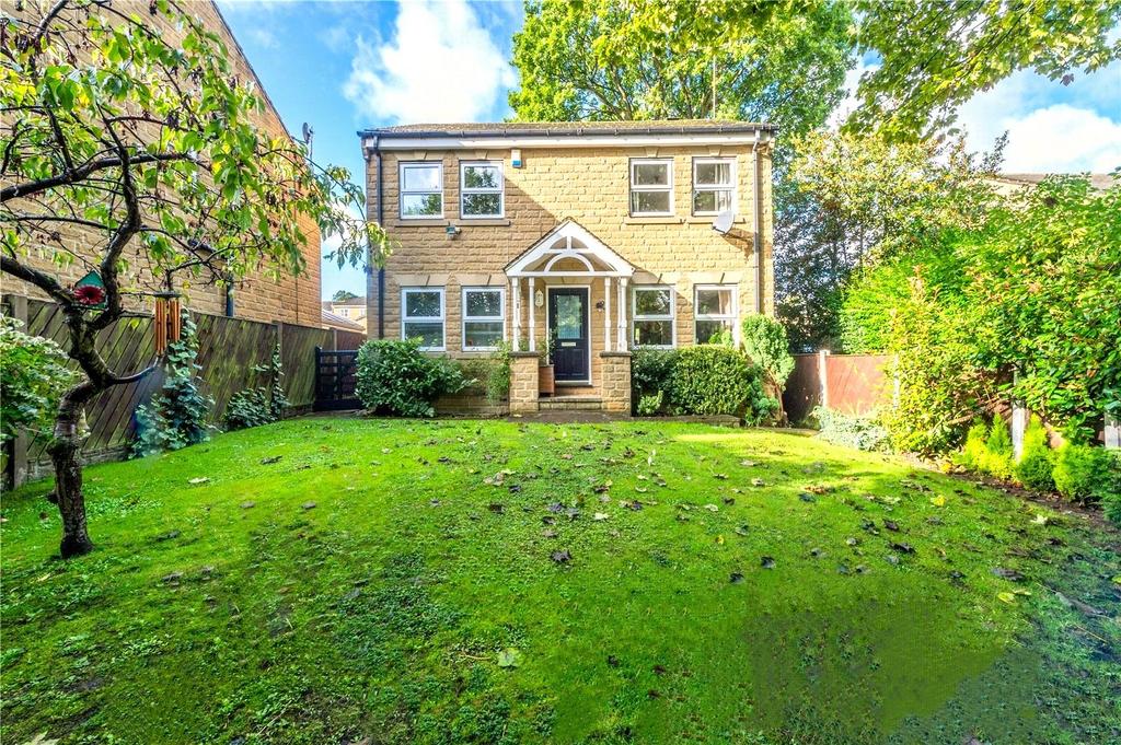 Red Vale, Gomersal, West Yorkshire, BD19 4 bed detached house for sale