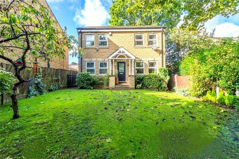 4 bedroom detached house for sale, Red Vale, Gomersal, West Yorkshire, BD19