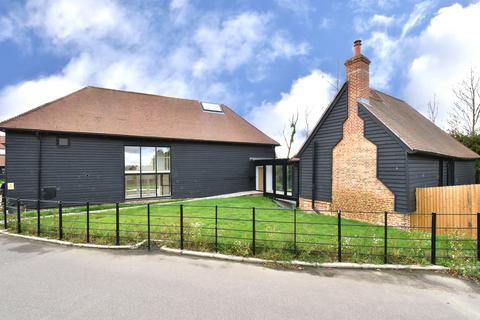 5 bedroom barn conversion for sale - Tanyard Lane Lenham ME17
