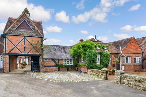 4 bedroom barn conversion for sale, Hawkhurst Court, Wisborough Green, Billingshurst, West Sussex