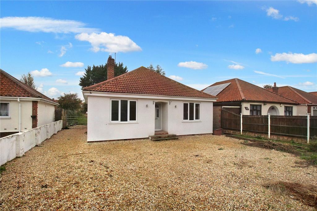 Dereham Road, Costessey, Norwich, Norfolk, NR5 3 bed bungalow for sale