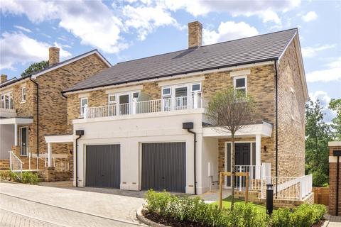 3 bedroom semi-detached house for sale - Wyndways Close, Oxshott, Leatherhead, KT22