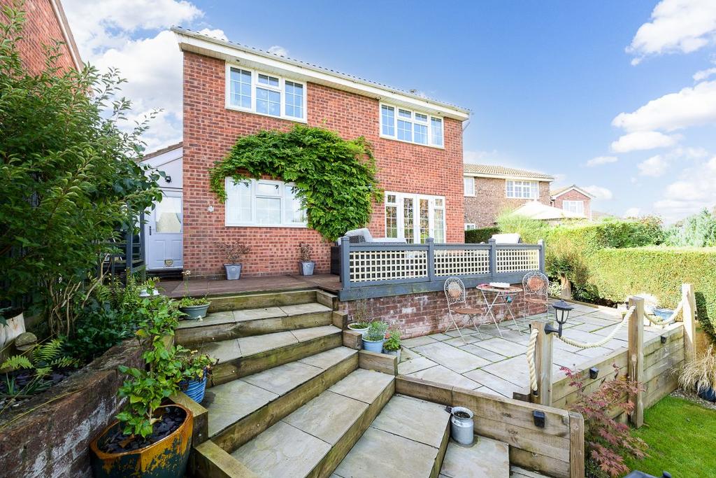 Redwood Close, RossonWye 4 bed detached house for sale £415,000