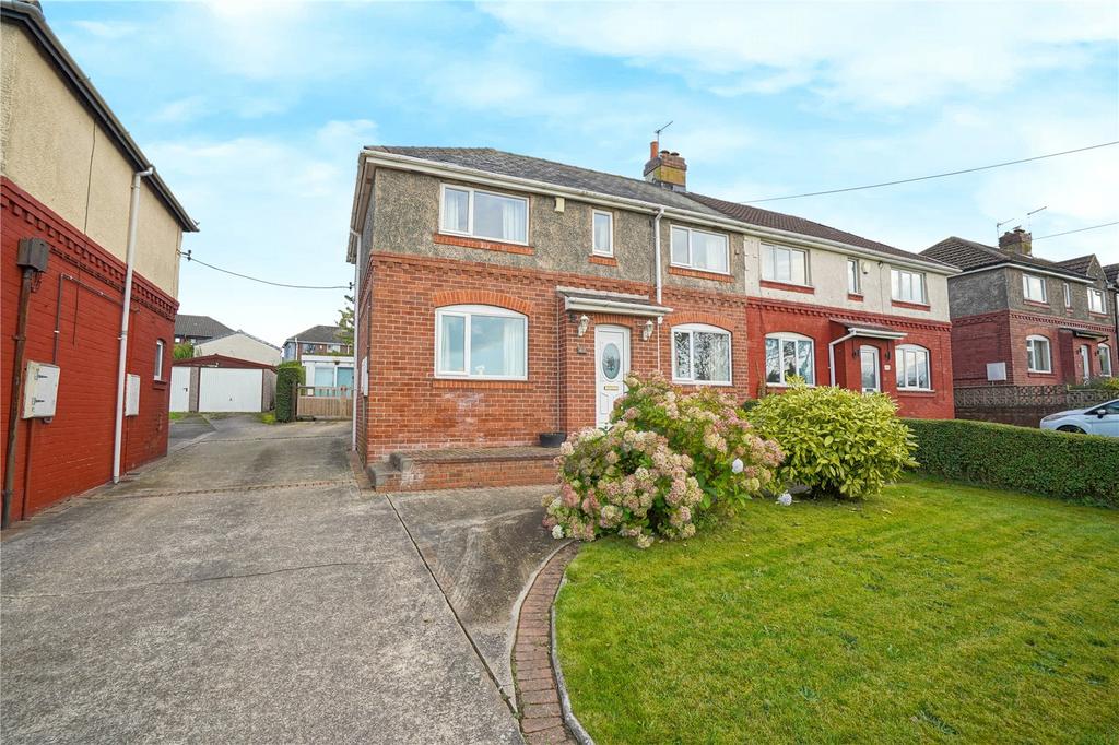 Brampton Road, Thurcroft, Rotherham, South Yorkshire, S66 3 bed semi