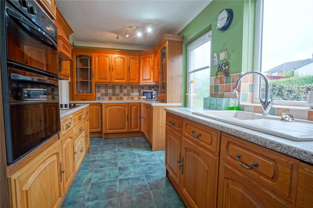 Brampton Road, Thurcroft, Rotherham, South Yorkshire, S66 3 bed semidetached house for sale £