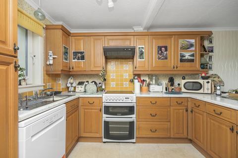 127 Deanburn, Penicuik, EH26 0JA