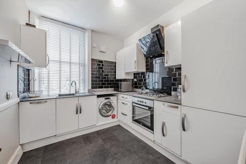 Flat 3, 9 Harold Road, London, SE19 3PU