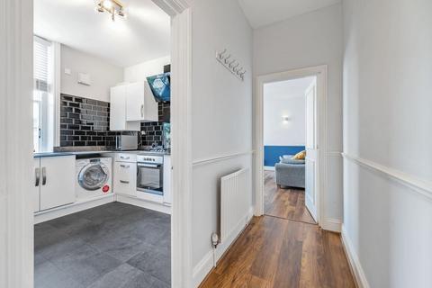 Flat 3, 9 Harold Road, London, SE19 3PU