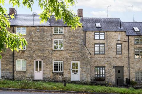 3 bedroom terraced house for sale, London Road, Chipping Norton