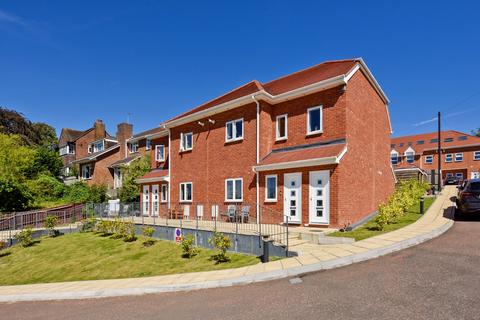 3 bedroom end of terrace house to rent, Chesham, Buckinghamshire, HP5