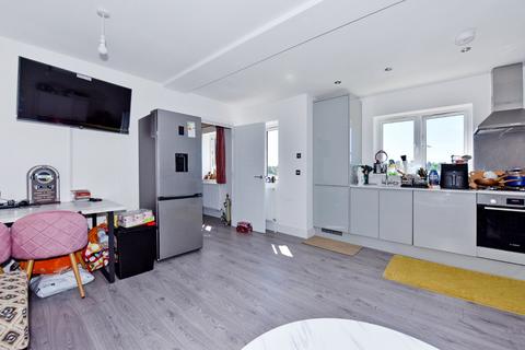 3 bedroom end of terrace house to rent, Chesham, Buckinghamshire, HP5