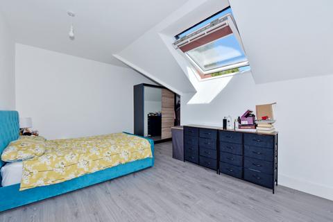 3 bedroom end of terrace house to rent, Chesham, Buckinghamshire, HP5