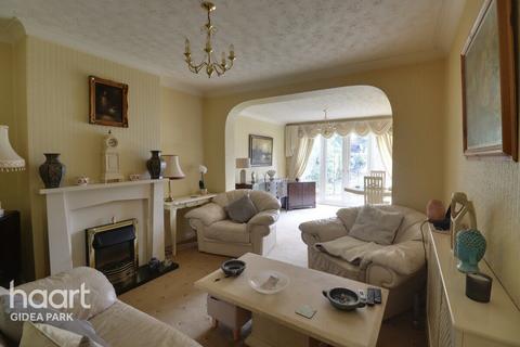50 Ferguson Avenue, Romford, RM2 6RL