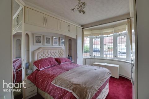 50 Ferguson Avenue, Romford, RM2 6RL