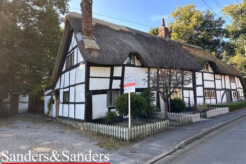 2 bedroom cottage for sale, Church Cottages, Station Road, Salford Priors, Evesham, WR11