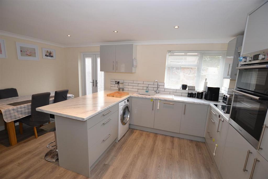Kitchen / diner
