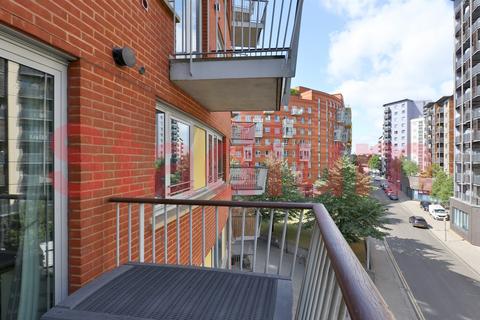 1 bedroom flat for sale, Garand Court, London, N7 - EPC Rating C