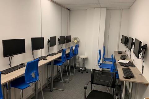 Office to rent - Yeoman Building, 18 Rutland Street, Leicester, LE1 1RD