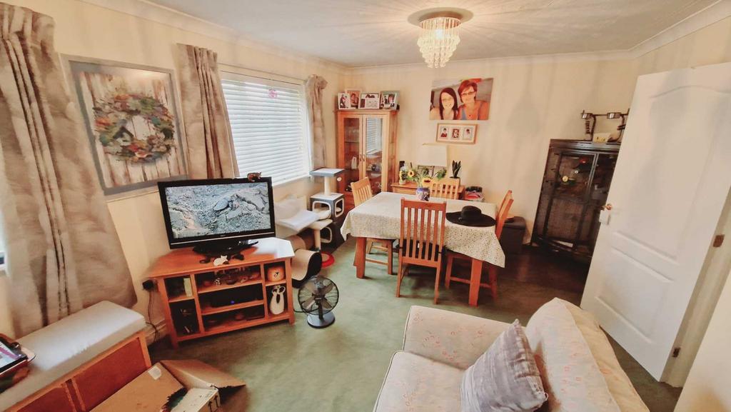 Grass Valley Park, Bodmin 3 bed detached house for sale £210,000