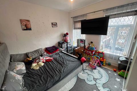 2 William Street, Luton, LU2 7RE