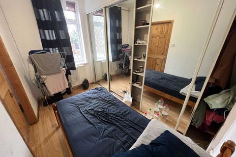 2 William Street, Luton, LU2 7RE