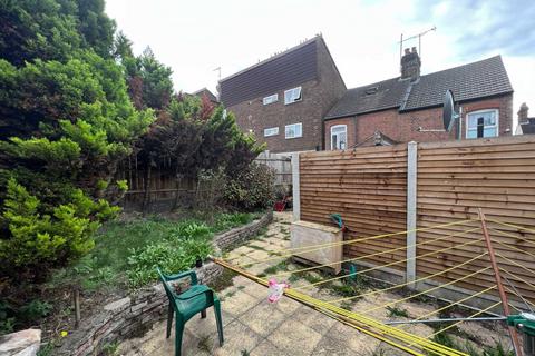 2 William Street, Luton, LU2 7RE