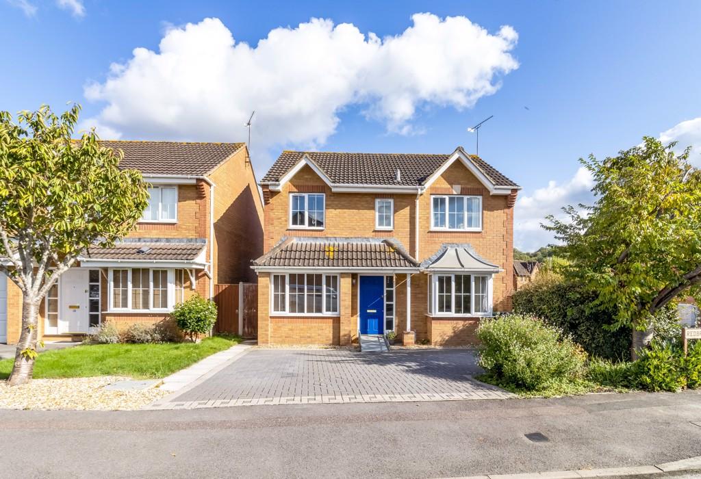 Redbridge Close, Rushey Platt, Swindon, Redbridge Close, Swindon