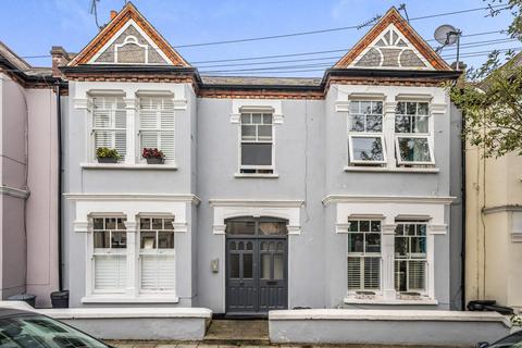 21c Treport Street, London, SW18 2BW