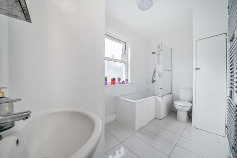 21c Treport Street, London, SW18 2BW