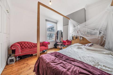 21c Treport Street, London, SW18 2BW